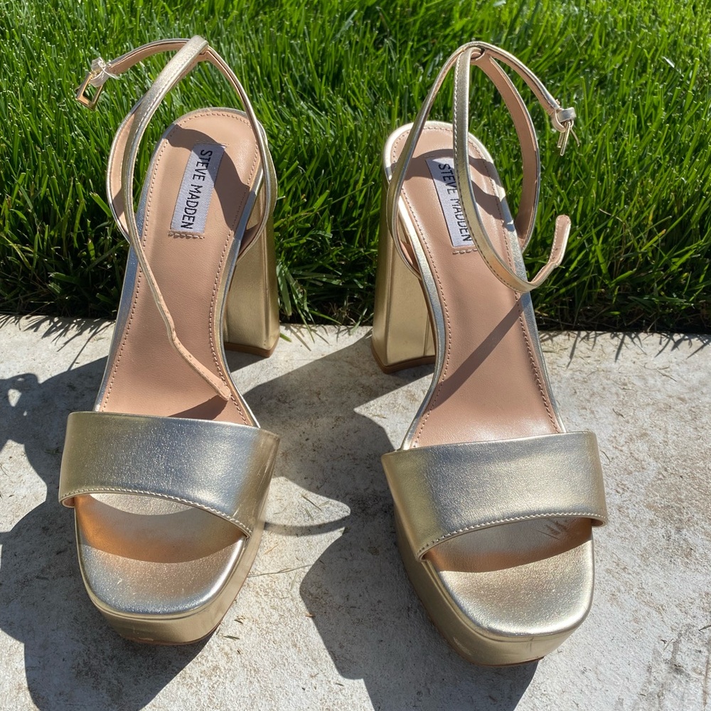 Steve Madden Gold Platform Sandal